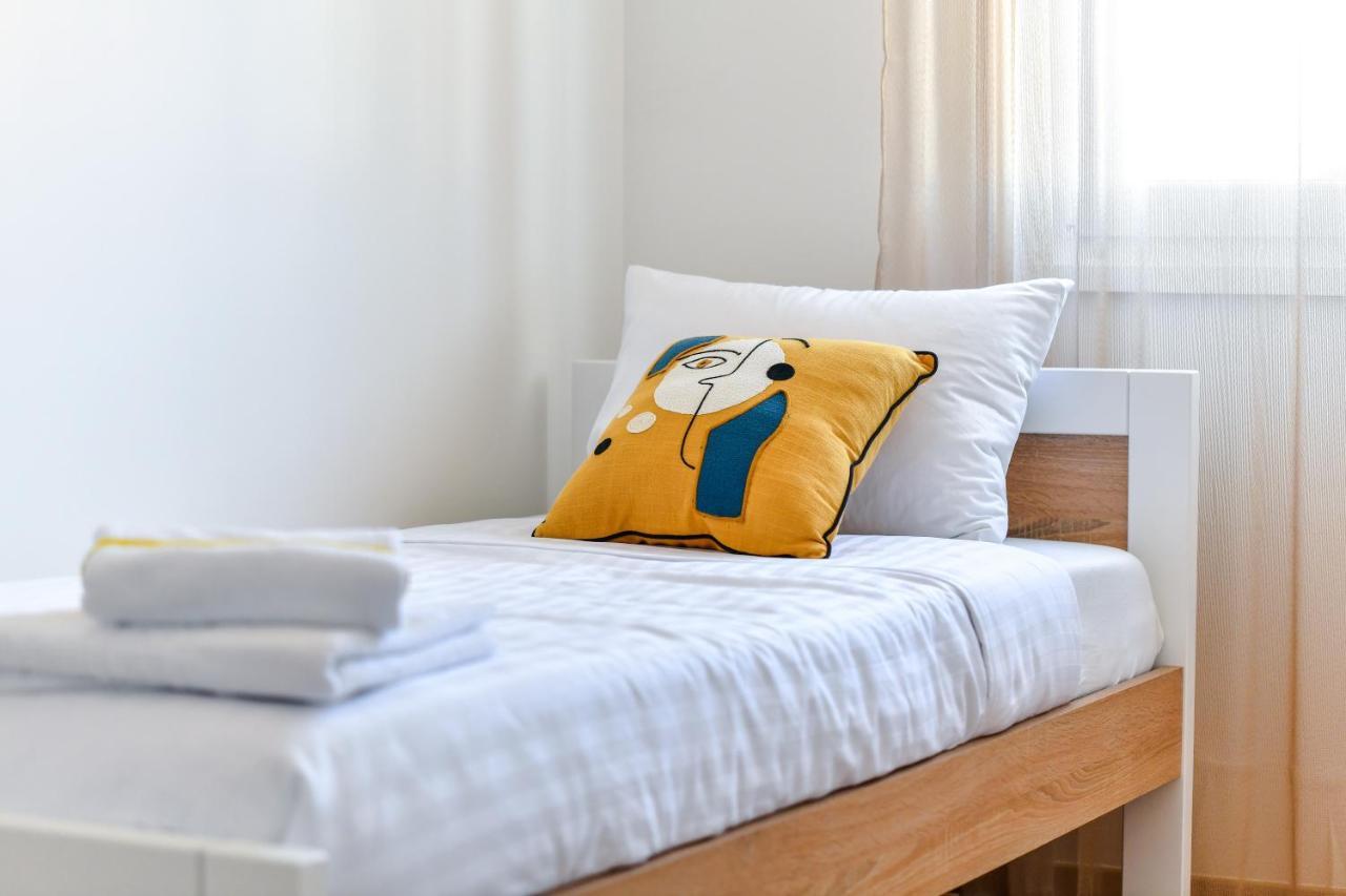 Spacious Apartment Nero With Free Parking Zadar Exterior foto