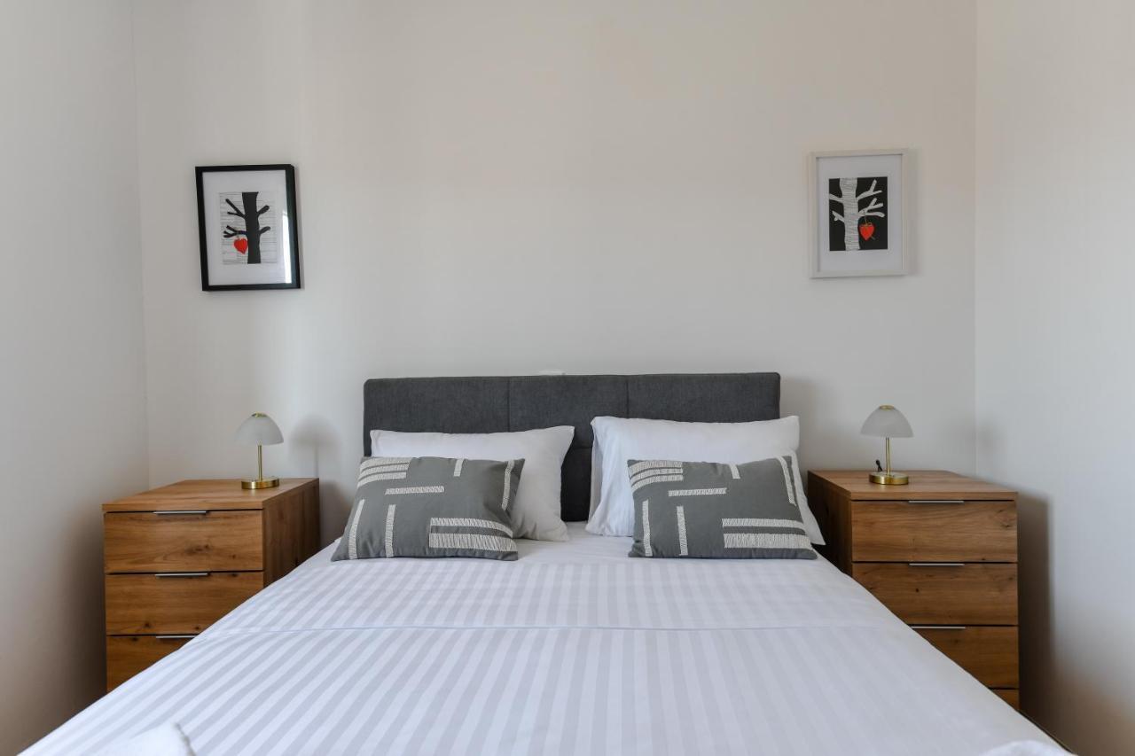 Spacious Apartment Nero With Free Parking Zadar Exterior foto